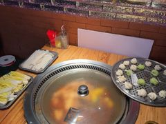 -山河屯铁锅炖· 东北菜·特色鲜鹅锅(开发区一店)