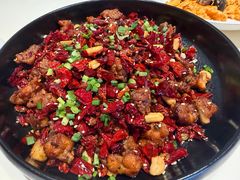 -巷子宽·酸菜鱼(迪士尼小镇店)