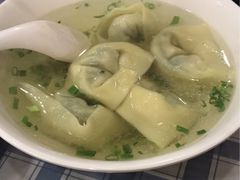 -潘国仙耳光馄饨(黄家阙路店)