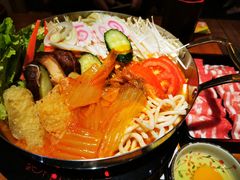 肥牛泡菜锅-一心创作料理屋(经开万达店)