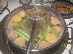 -牛人日志·鲜牛肉骨汤火锅(万科里瑧店)