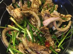 -虾弄弄海派小龙虾·牛羊蝎子火锅