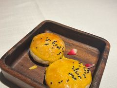 鲜花饼-沿途四季·云南菜·诗酒茶(蓝色港湾店)