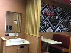 -迈德思客•汉堡•烤鸡(围墙巷店)