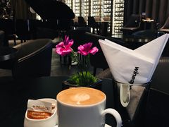 -wineapp葡萄酒餐吧(外滩金融中心店)