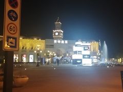 -王府井奥莱临潼小镇(临潼店)