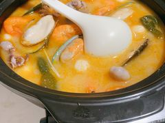 糟粕醋海鲜锅-香香海南菜餐厅