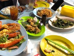 -明记烧鱼美味店