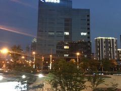 -易生活购物公园