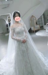 -艾米丽婚纱礼服