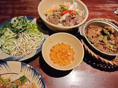 -Cuc Gach Quan Restaurant