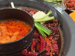 -黄潇洒老火锅(九眼桥宏济巷店)