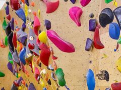 -问山MountQuest攀岩馆