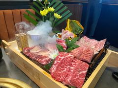 -铭牛烧肉·和牛海鲜自助(高新月牙湖店)