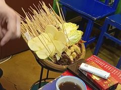-马路边边串串香形象店(磐石路店)
