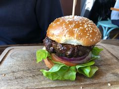 牛肉汉堡-Ribs & Burgers The Rocks