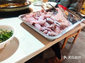 在东林春天大门对面的鱼还不错