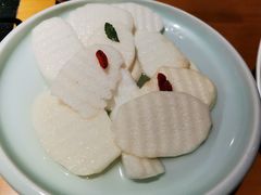-洪氏嗨捞·广东猪肚鸡·椰子鸡火锅(西咸万象城店)