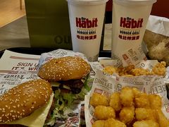 -The Habit Burger Grill 哈比特汉堡(复兴soho店)