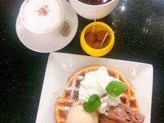-莓园冰淇淋店