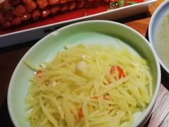 老道的酸辣土豆丝配米饭-楼兰新疆主题餐厅(坂田佳华领汇广场店)