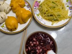 -爱贝尔高端月嫂(母婴护理)