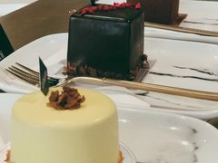 -UNI UNI(环亚凯瑟琳店)