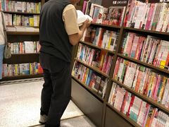 -诚品(信义店)
