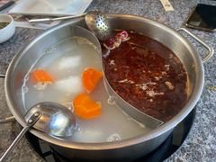 双拼鸳鸯锅底-辉哥火锅(虹桥路店)