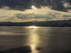 -千岛湖忆湖度假酒店(中心湖景区店)
