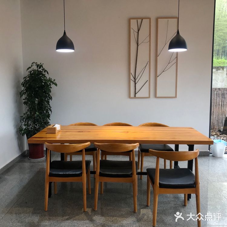 建议可以旁边几家农家乐吃。这家的定位是高端名宿