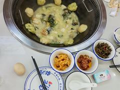 -丹水桥地锅鱼·翘嘴鲌·地方特色全鱼宴(丹江口大坝店)