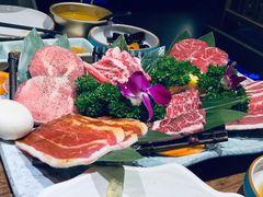 -明洞阿姨·韩式酱蟹烤肉·创意料理(三元桥店)