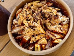 -土砂锅生态山庄·非遗砂锅雅鱼