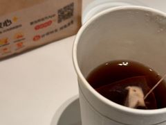 -麦当劳(上海虹桥站30B检票口楼上)