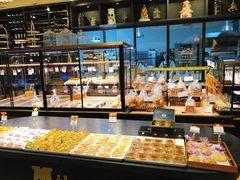 面包甜点陈列柜-米洛克欧洲蛋糕(西南路店)