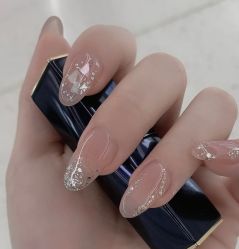 -悦指间美甲美睫