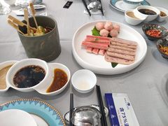 -红鼎豆捞·非遗鲍皇汤火锅(宝丰路店)