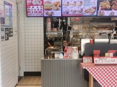 -肯德基(成山路地铁站店)