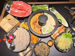 -晓宇重庆火锅(西安荟聚店)