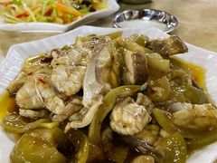 -黄记四更烤乳猪店