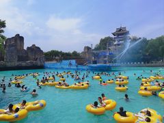 -白鹿温泉加勒比水上乐园