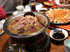 东北杀猪菜-燕郊烧鸽子(广安路店)