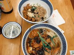 -沪西老弄堂面馆(定西路店)