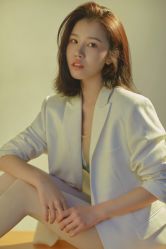 -onlygirl摄影美学馆高端定制(江滩店)