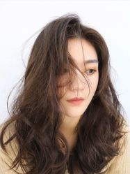 -虫二·专注健康烫染沙龙