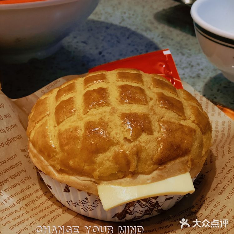 东莞探店|🧸陈小春开的港式茶餐厅 就是老港的感觉!