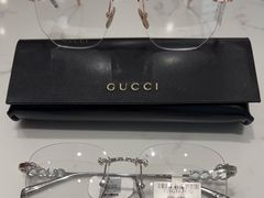 -YI OPTICAL 奕镜·蔡司战略合作店(长宁来福士店)