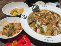-渔语鱼新川菜Bistro(万象天地店)