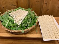 -苗家大院酸汤鱼(贵阳北站店)